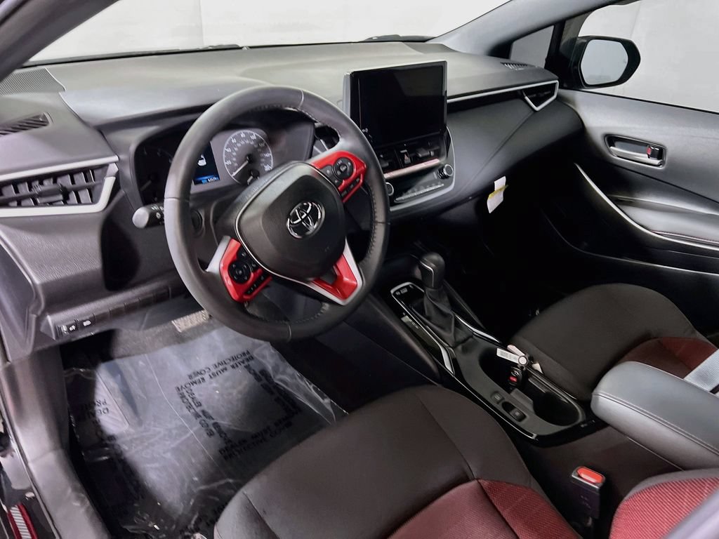Certified 2025 Toyota Corolla SE FWD image 9