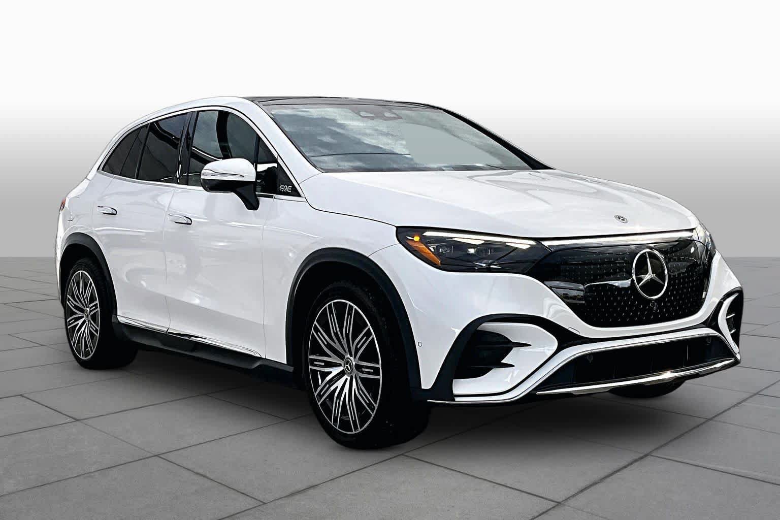 Certified 2023 Mercedes-Benz EQE 350+ 4MATIC SUV w/ Pinnacle Trim Package image 2