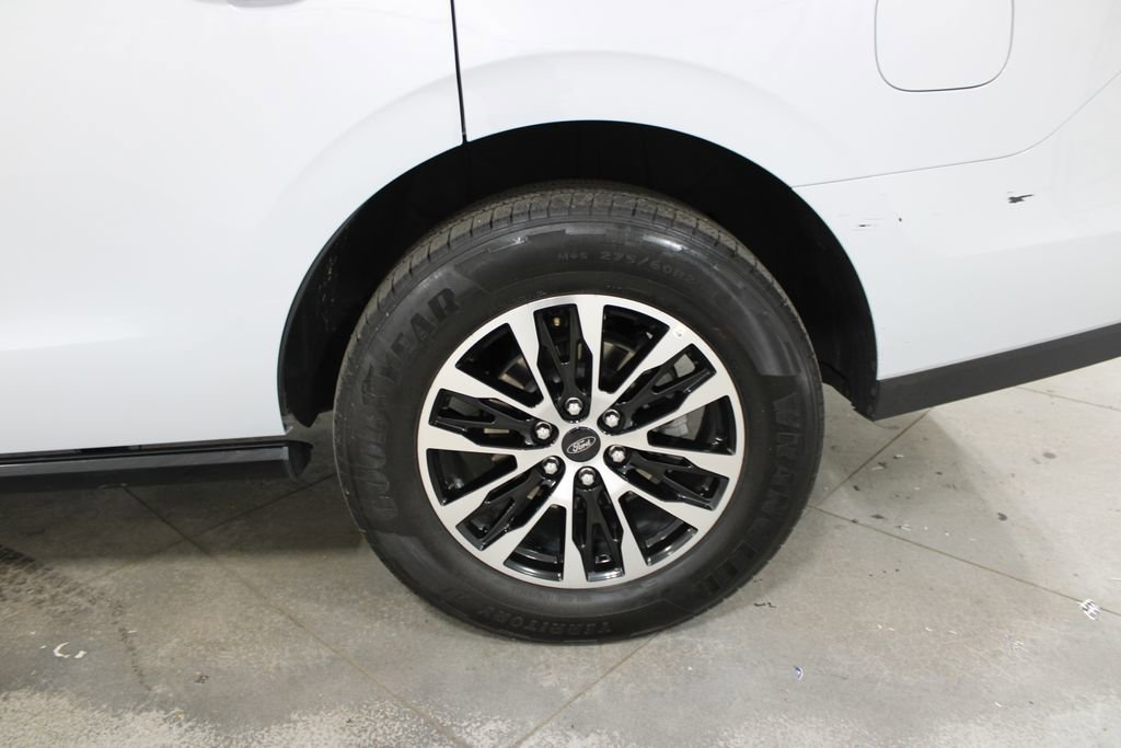 Used 2025 Ford Expedition Platinum image 44