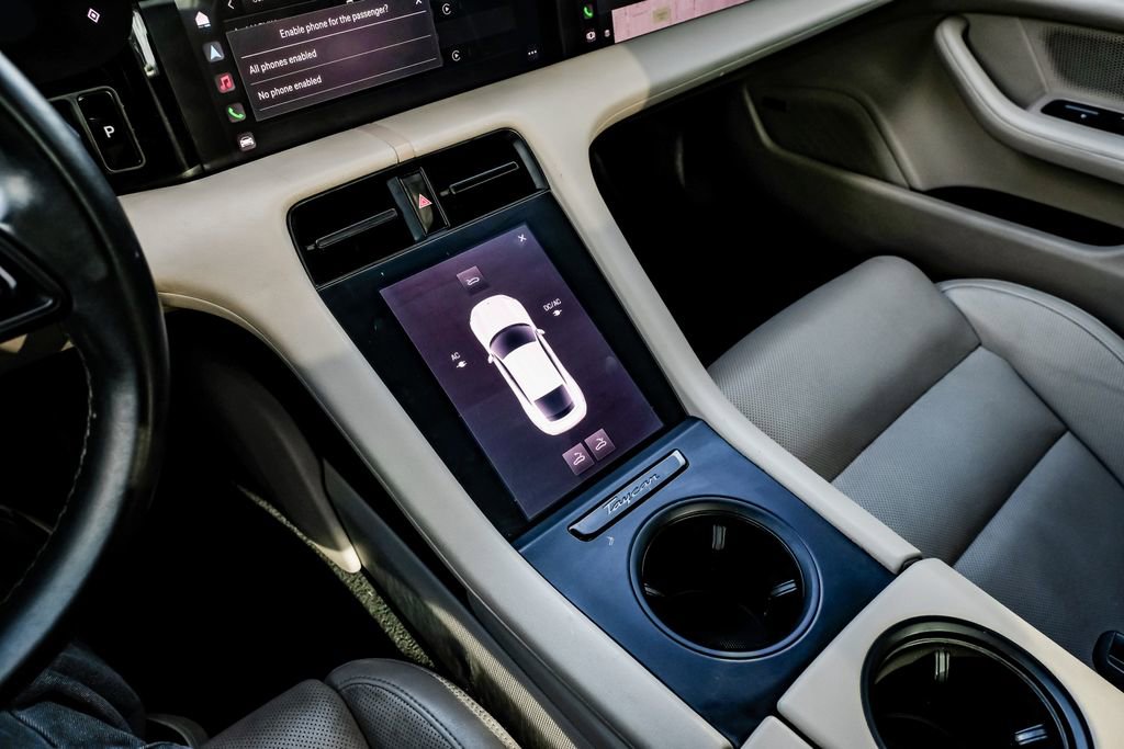 Used 2022 Porsche Taycan image 25