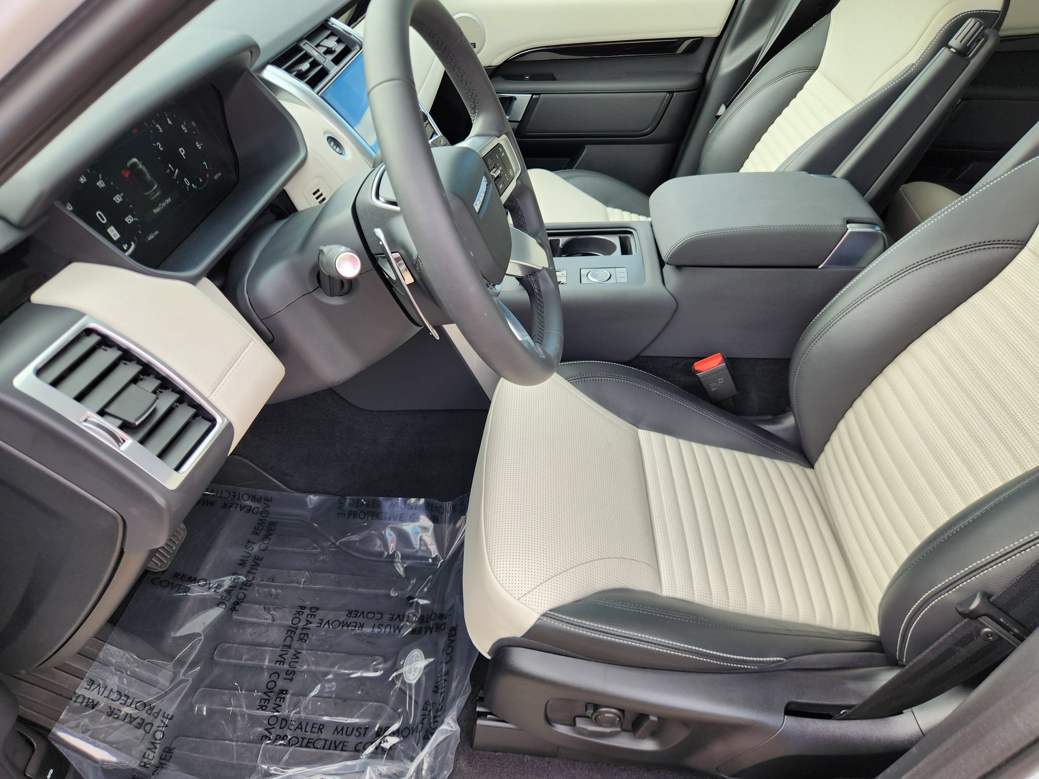 Used 2026 Land Rover Discovery S AWD/4WD image 9