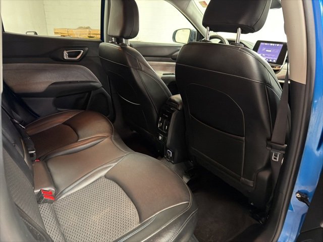 Used 2022 Jeep Compass Latitude image 17