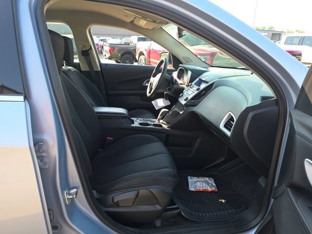 Used 2015 Chevrolet Equinox LS FWD image 12