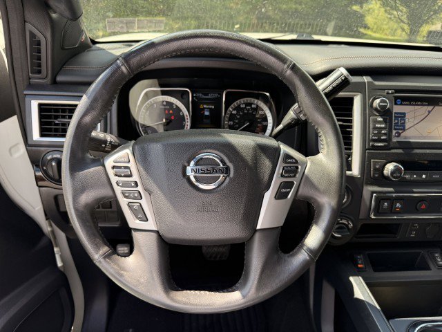 Used 2018 Nissan Titan SL w/ Midnight Edition image 19