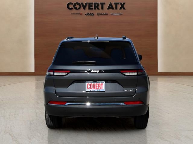 Used 2025 Jeep Grand Cherokee Laredo X image 4