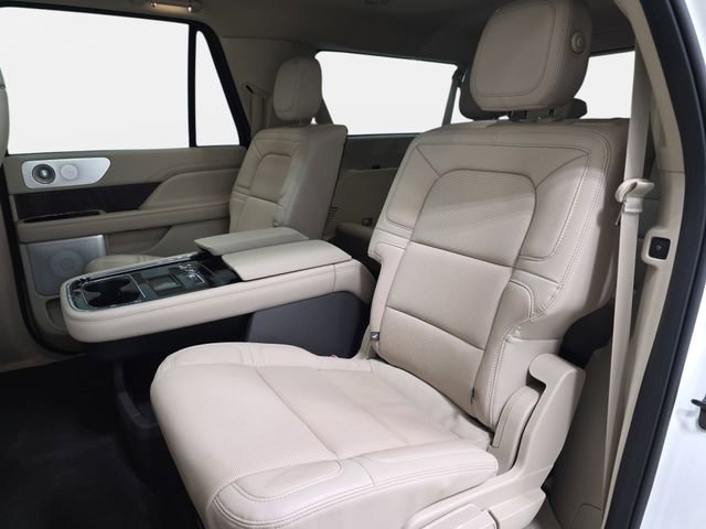 Certified 2020 Lincoln Navigator L Reserve w/ Equipment Group 208A Reserve image 11