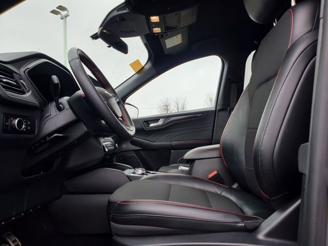 Used 2024 Ford Escape ST-Line w/ Tech Pack #1 image 5