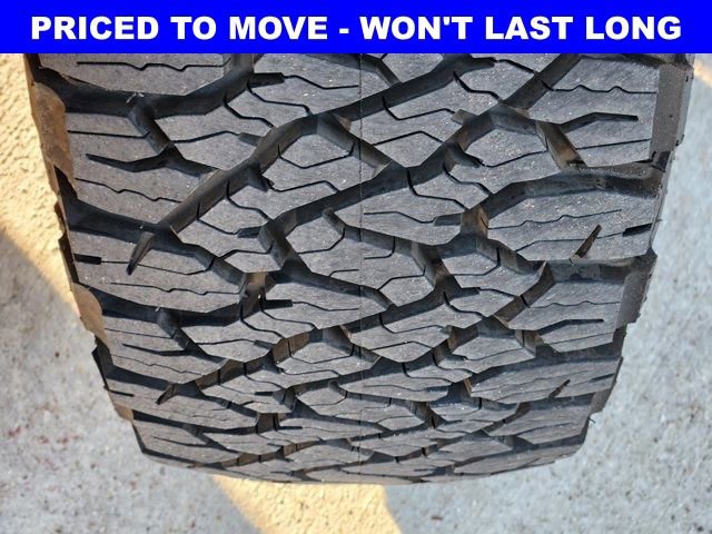 Used 2025 Chevrolet Silverado 1500 ZR2 w/ Technology Package image 19