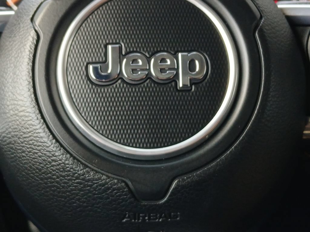 Used 2023 Jeep Gladiator Mojave w/ LED Lighting Group AWD/4WD image 5