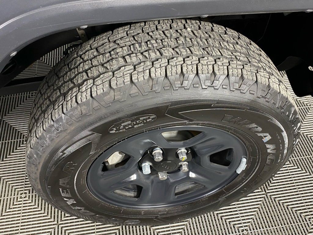 Used 2018 Jeep Wrangler Sport AWD/4WD image 22