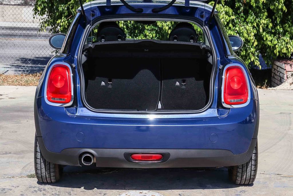 Used 2017 MINI Cooper 2-Door Hardtop FWD image 31
