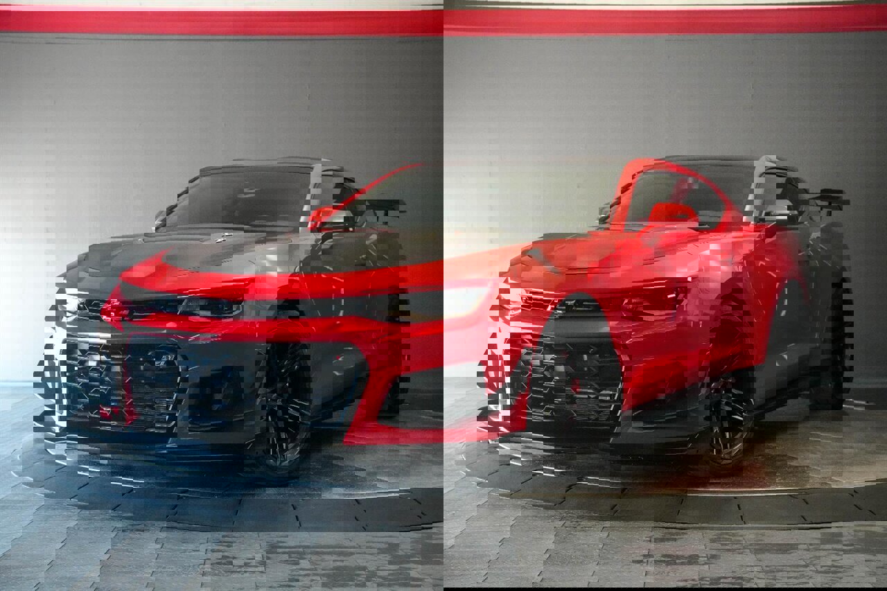 Used 2018 Chevrolet Camaro ZL1 image 4