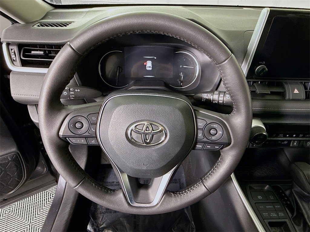 Certified 2023 Toyota RAV4 XLE image 21