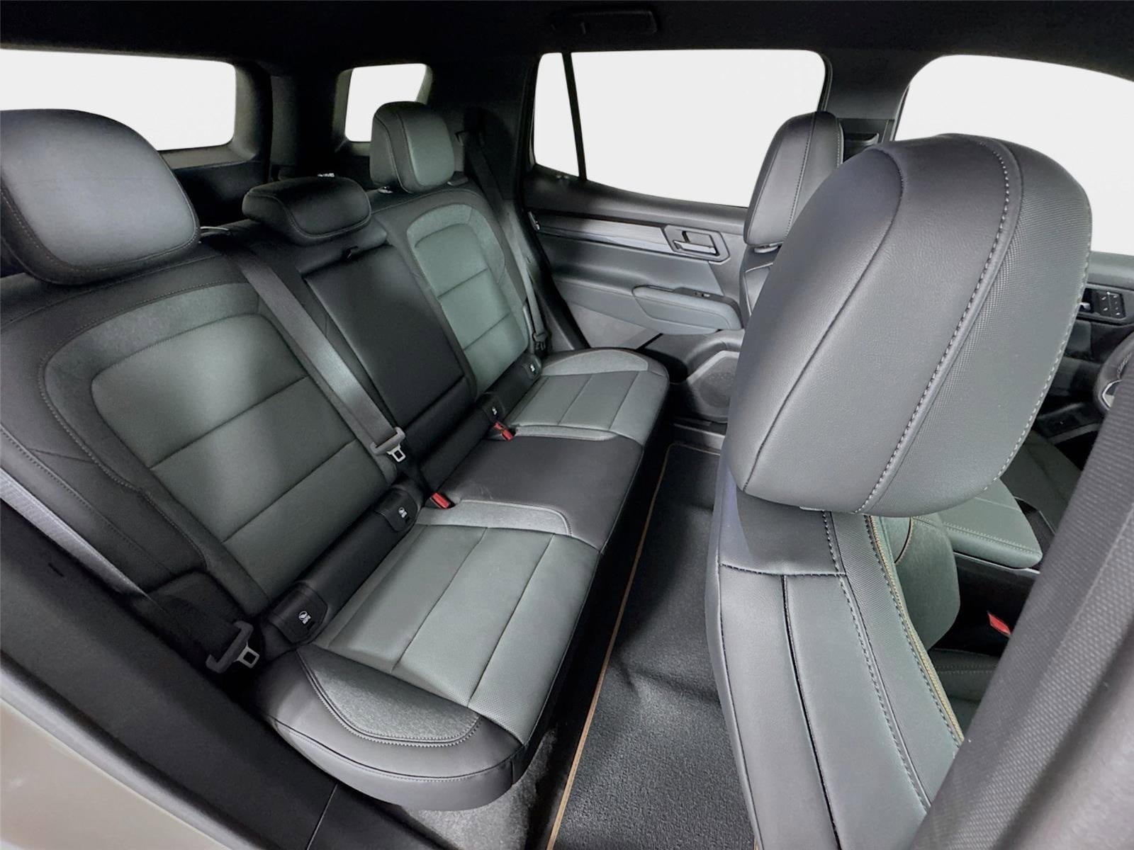 New 2026 GMC Terrain AT4 w/ Convenience Package III AWD/4WD image 27