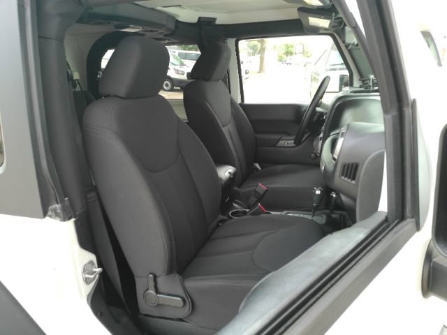 Used 2014 Jeep Wrangler Sport image 16