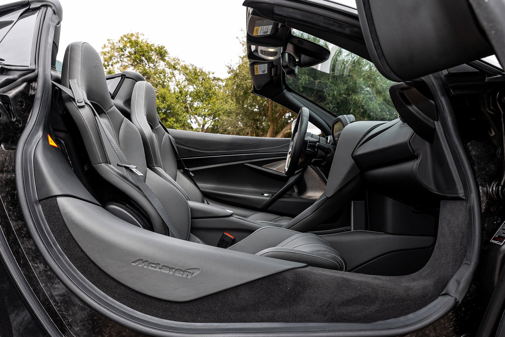 Used 2020 McLaren 720S Luxury RWD image 46