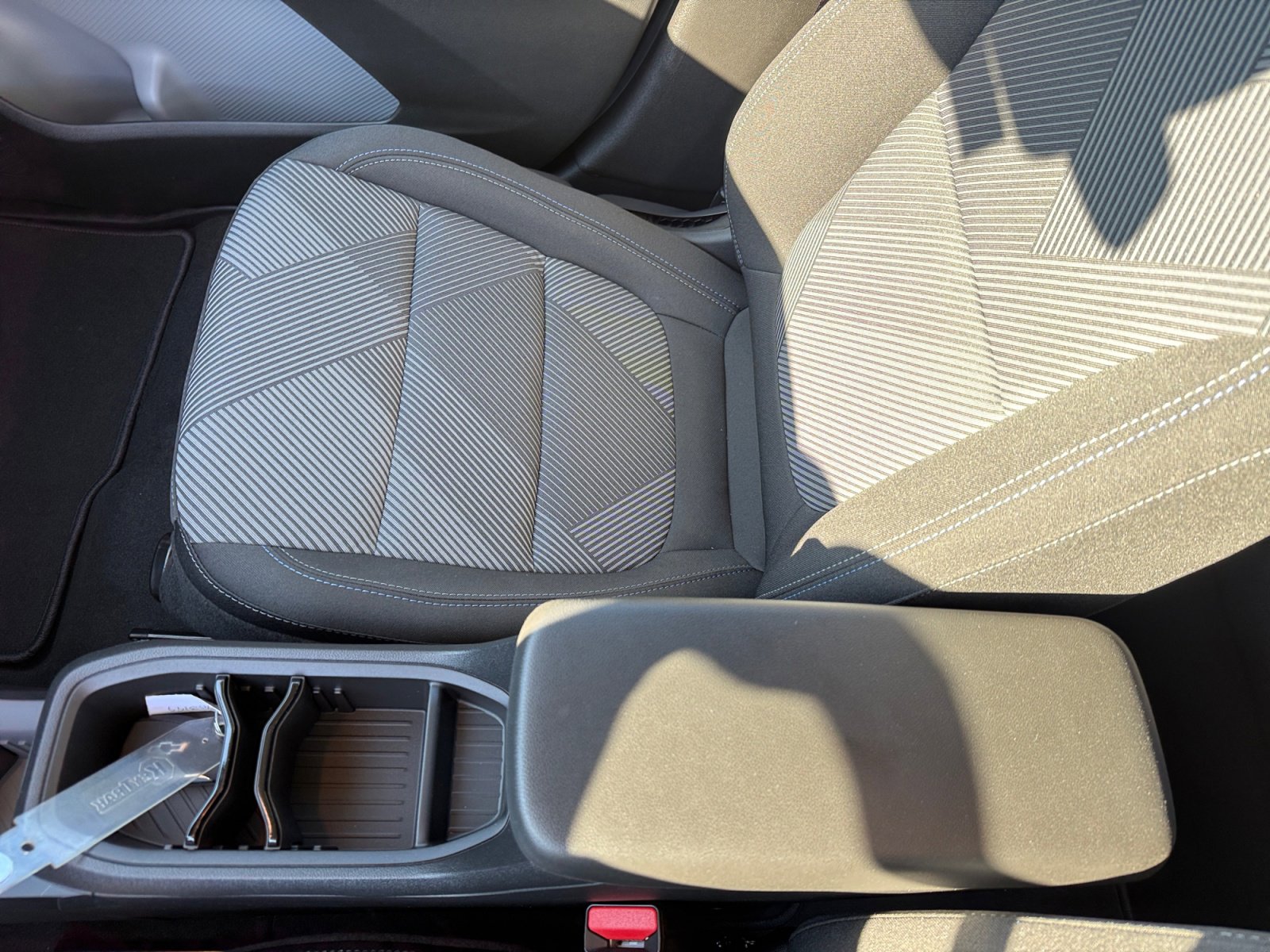 New 2027 Chevrolet Bolt LT w/ Comfort Package image 14