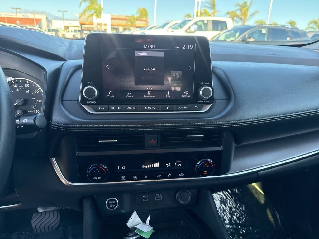 Used 2023 Nissan Rogue SV FWD image 16