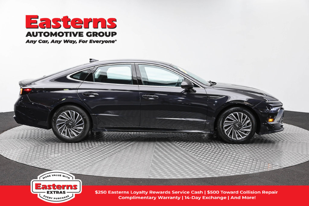 Used 2024 Hyundai Sonata SEL FWD image 5