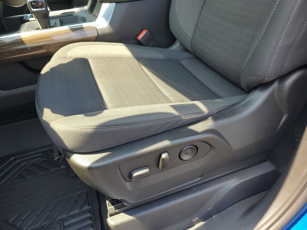 Used 2022 Chevrolet Silverado 1500 RST AWD/4WD image 16