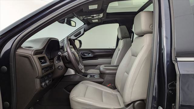 Used 2021 Chevrolet Suburban LT w/ LT Signature Package image 14