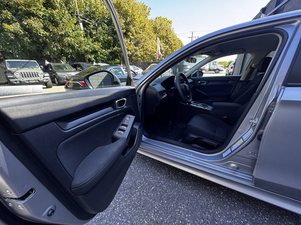 Used 2025 Honda Civic LX image 8