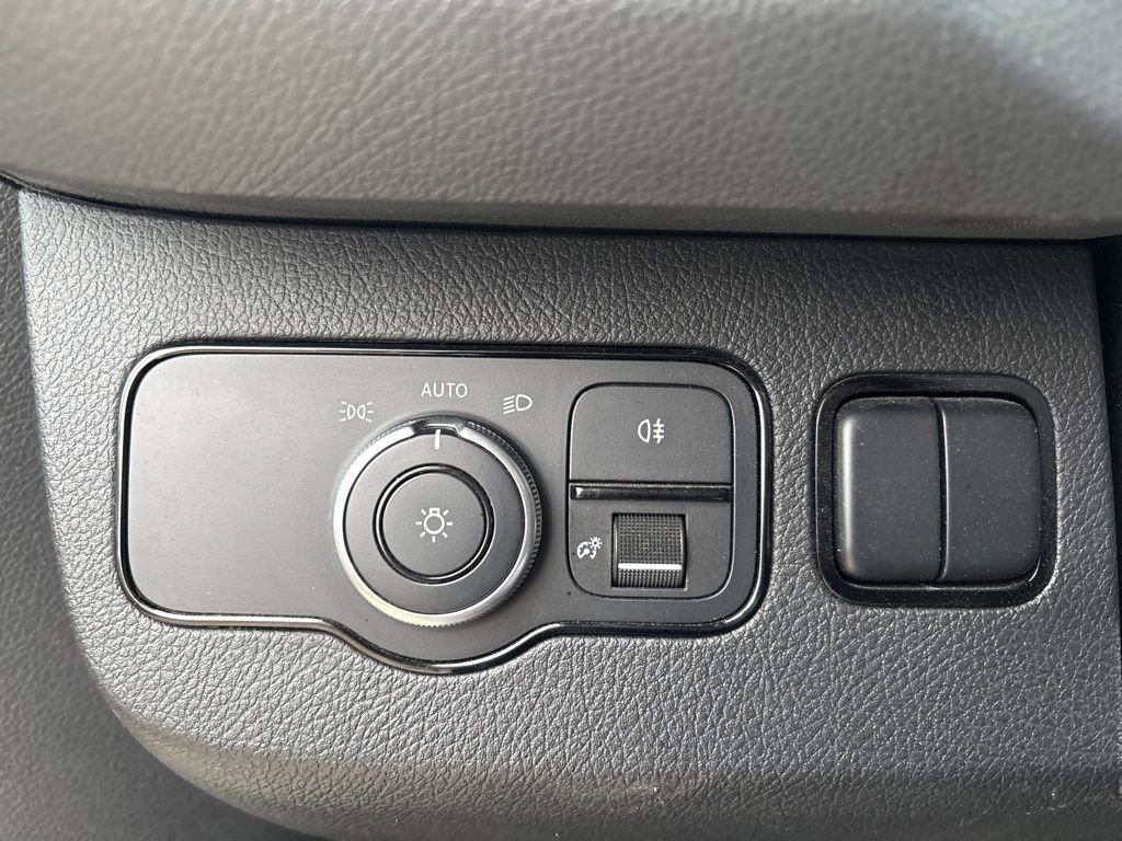 Used 2021 Mercedes-Benz Sprinter 3500 image 34