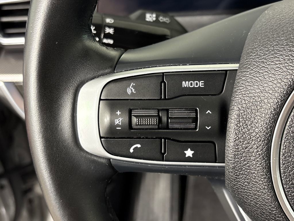 Used 2023 Kia Sportage SX image 18