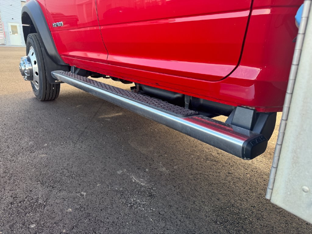 Used 2021 RAM 5500 Tradesman w/ Chrome Appearance Group AWD/4WD image 13