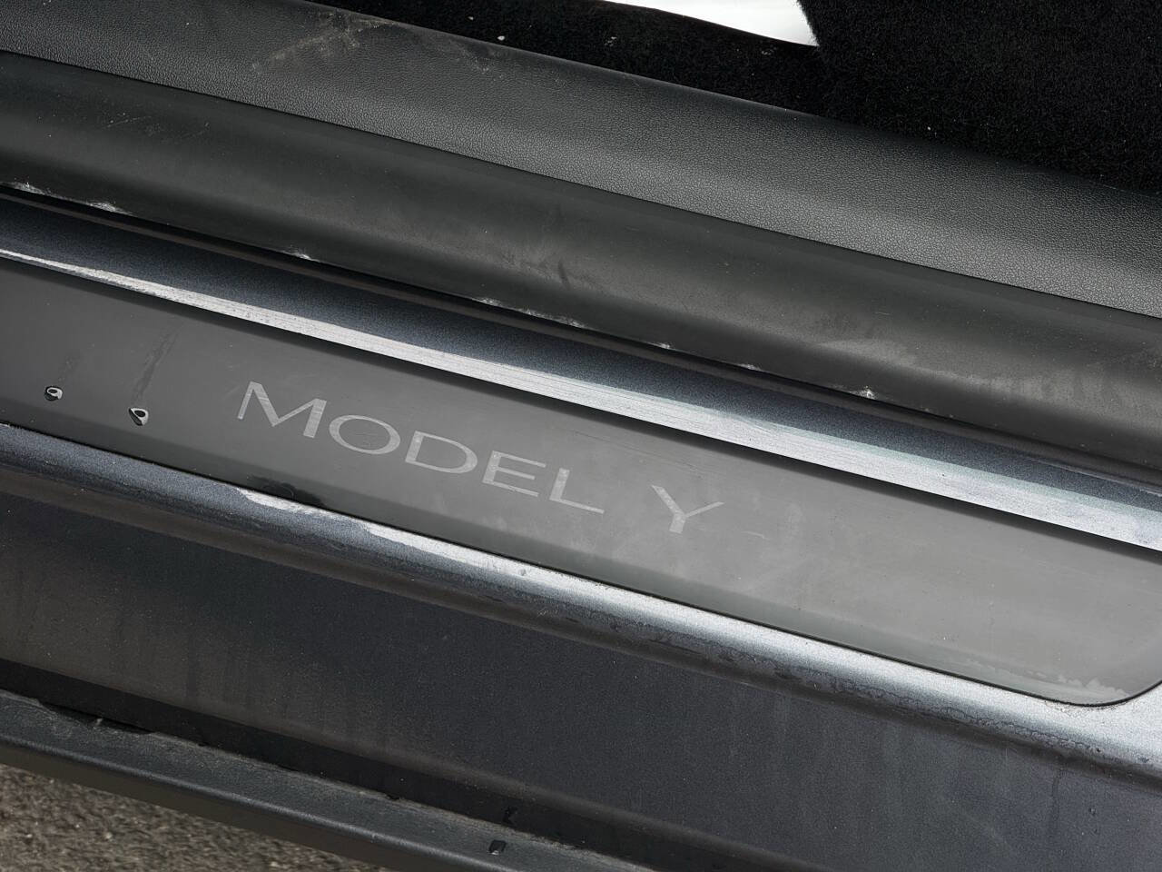 Used 2021 Tesla Model Y Long Range image 11