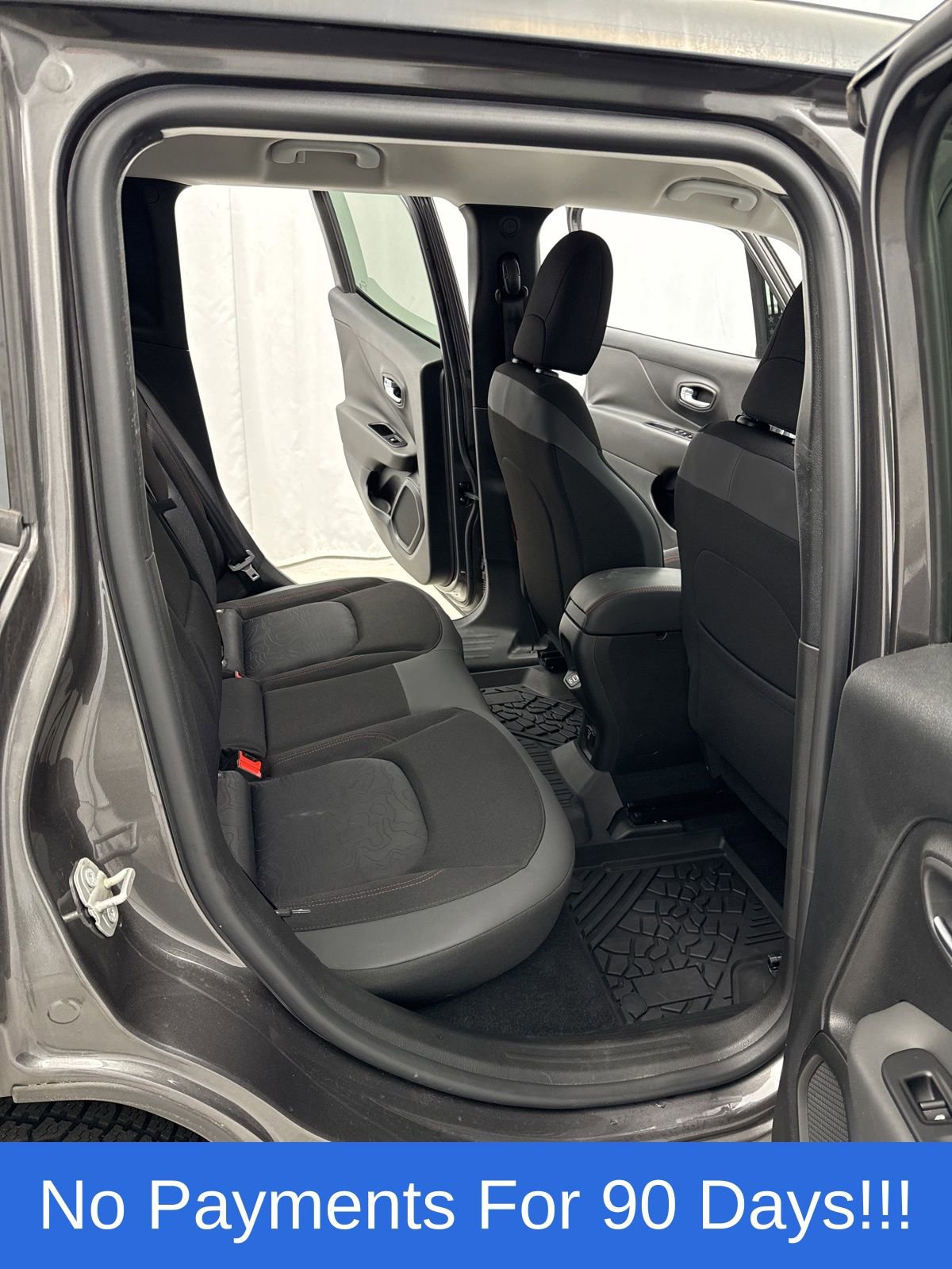 Used 2021 Jeep Renegade Trailhawk image 29
