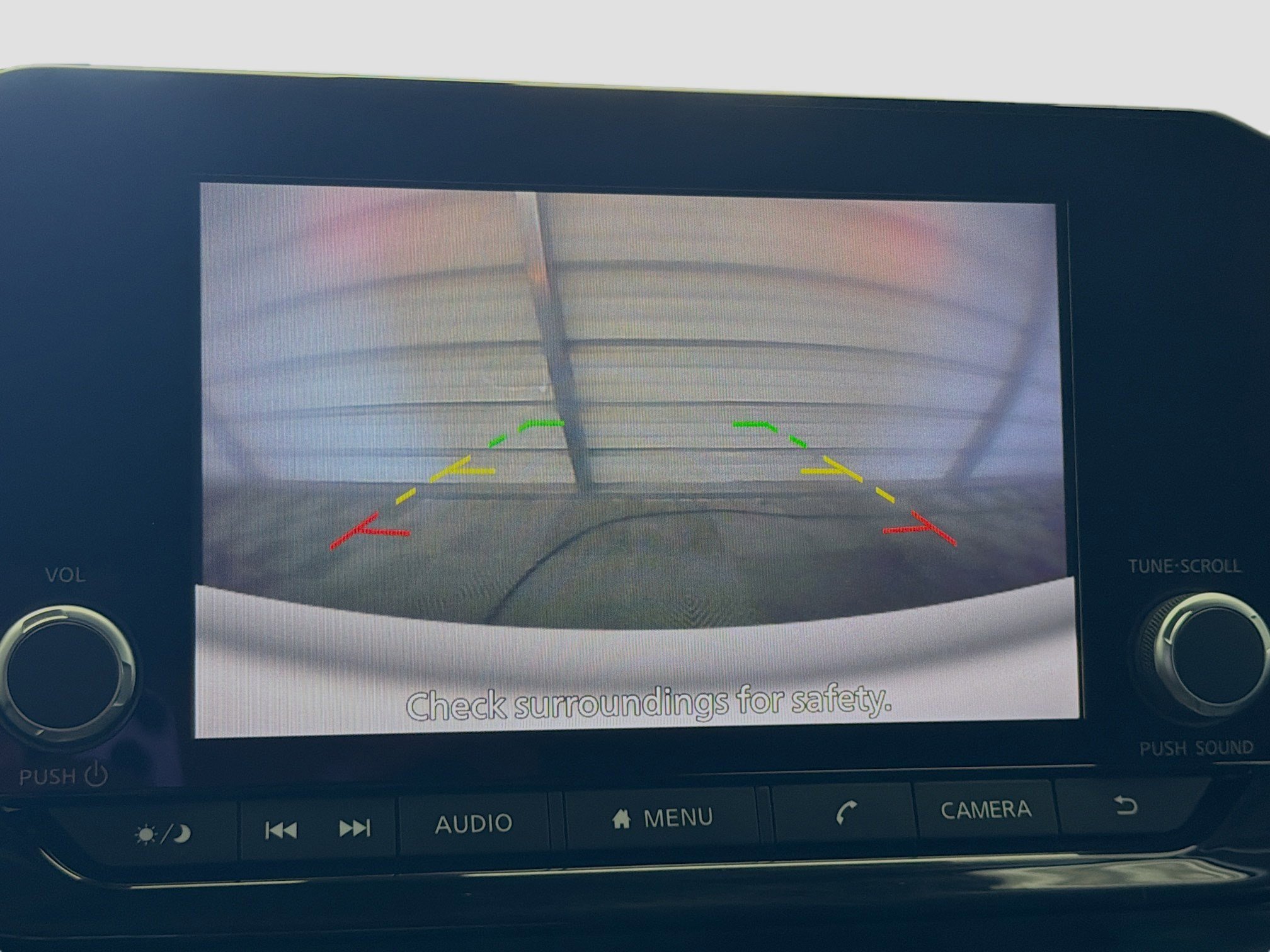 Used 2022 Nissan Pathfinder SV image 16