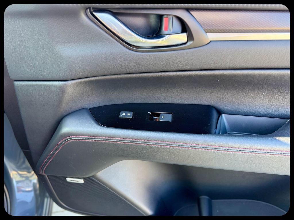 Used 2025 MAZDA CX-5 Carbon Edition image 12