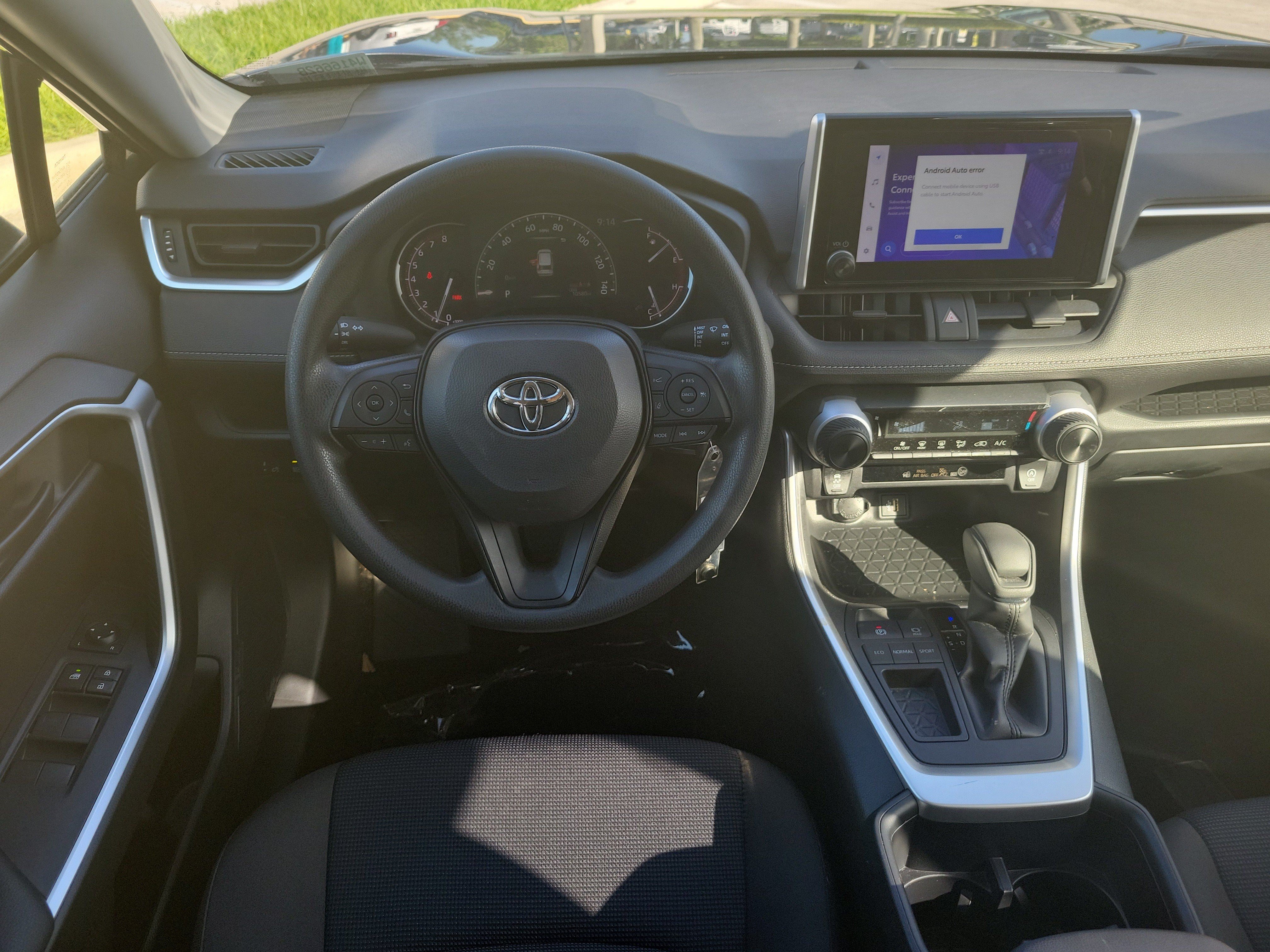 Used 2024 Toyota RAV4 LE FWD image 17