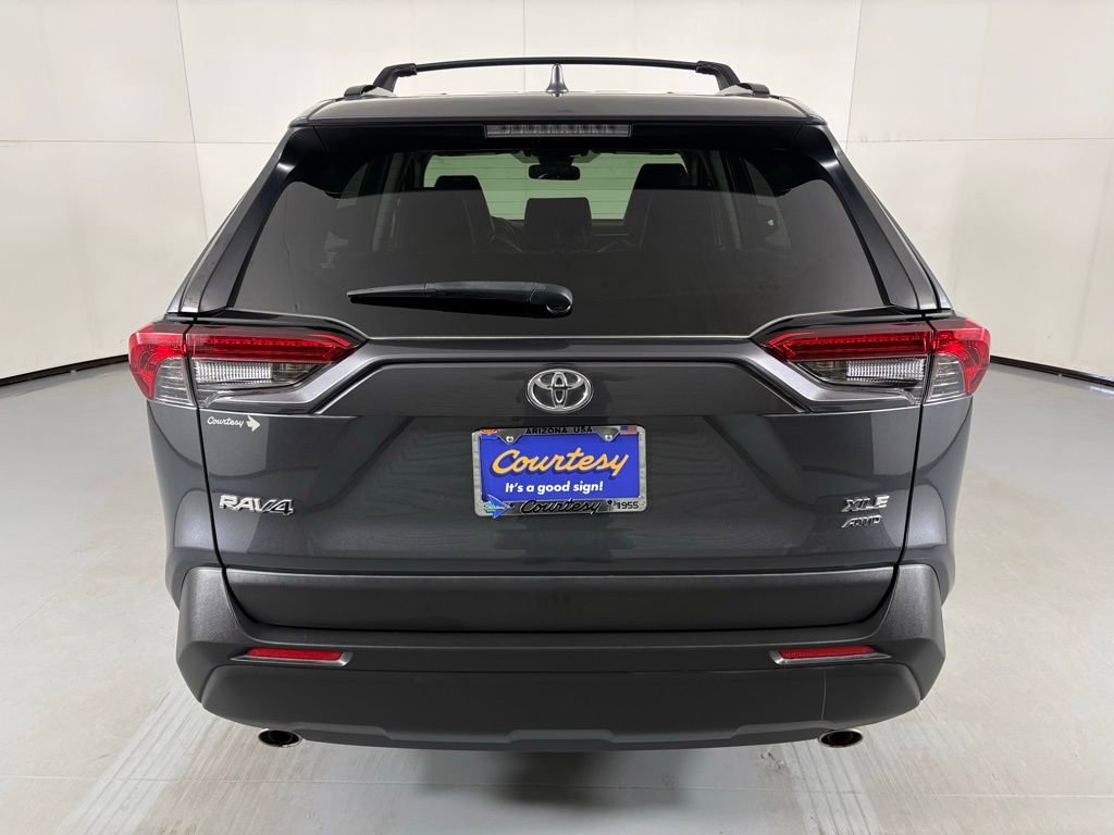 Used 2019 Toyota RAV4 XLE Premium image 7