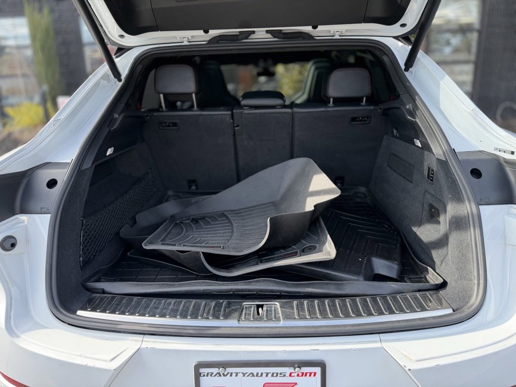 Used 2023 Porsche Cayenne GTS image 18