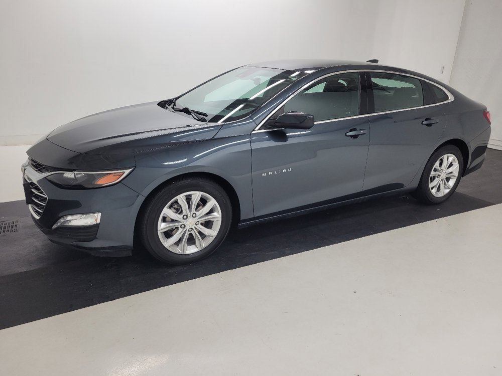 Used 2020 Chevrolet Malibu LT FWD image 2