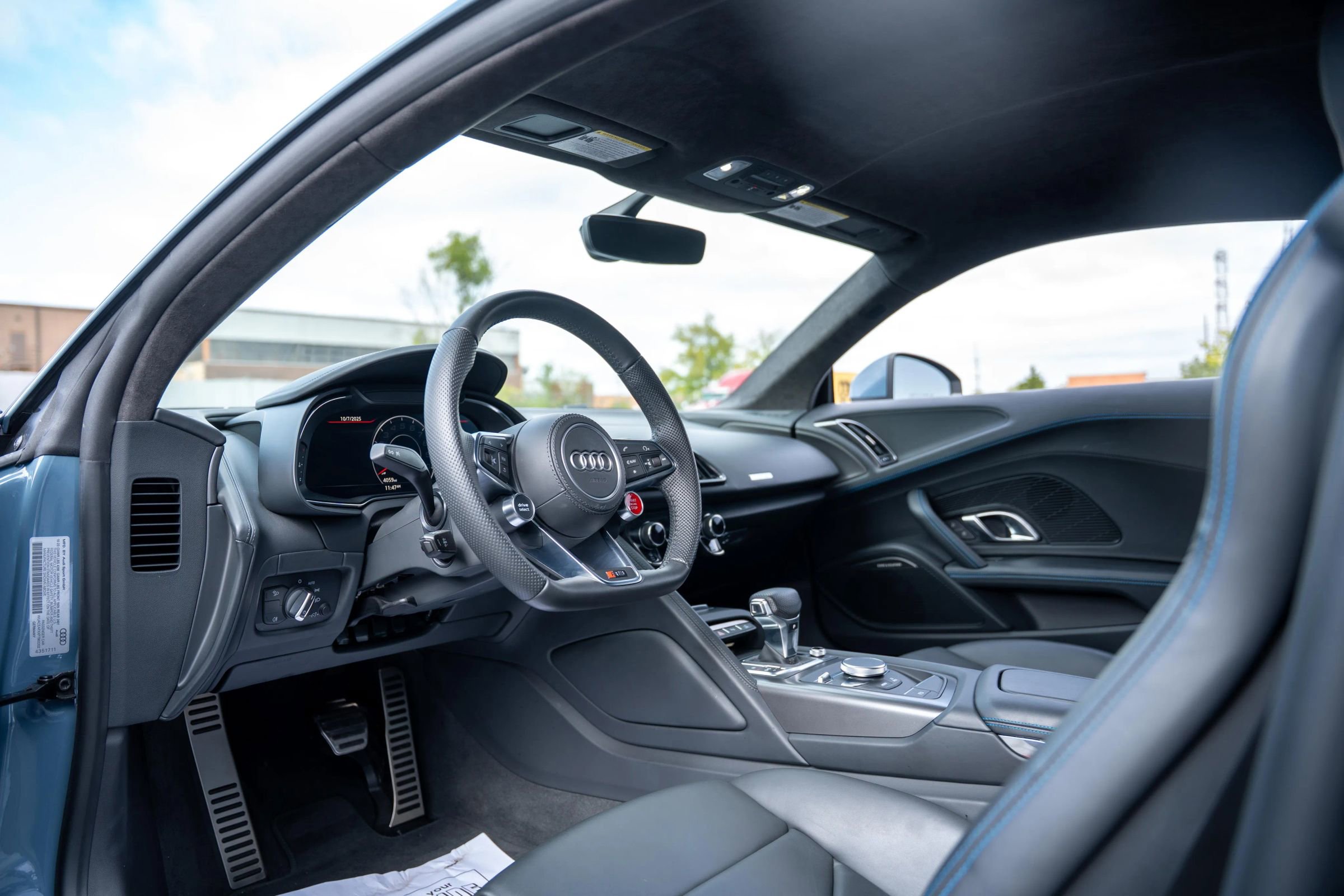 Used 2023 Audi R8 V10 performance image 2