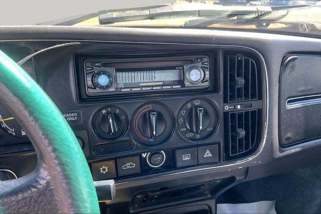 Used 1988 Saab 900 Turbo FWD image 24