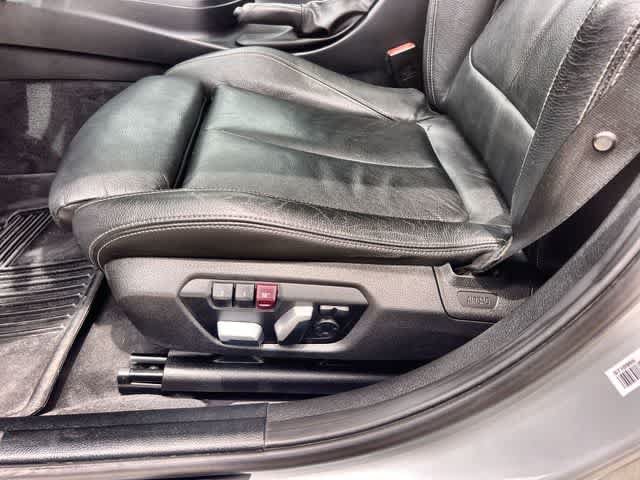 Used 2018 BMW 340i Sedan RWD image 31