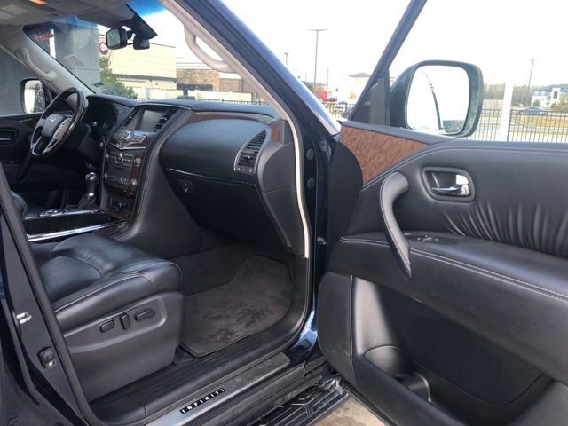 Used 2017 INFINITI QX80 2WD w/ Driver Assistance Package image 13