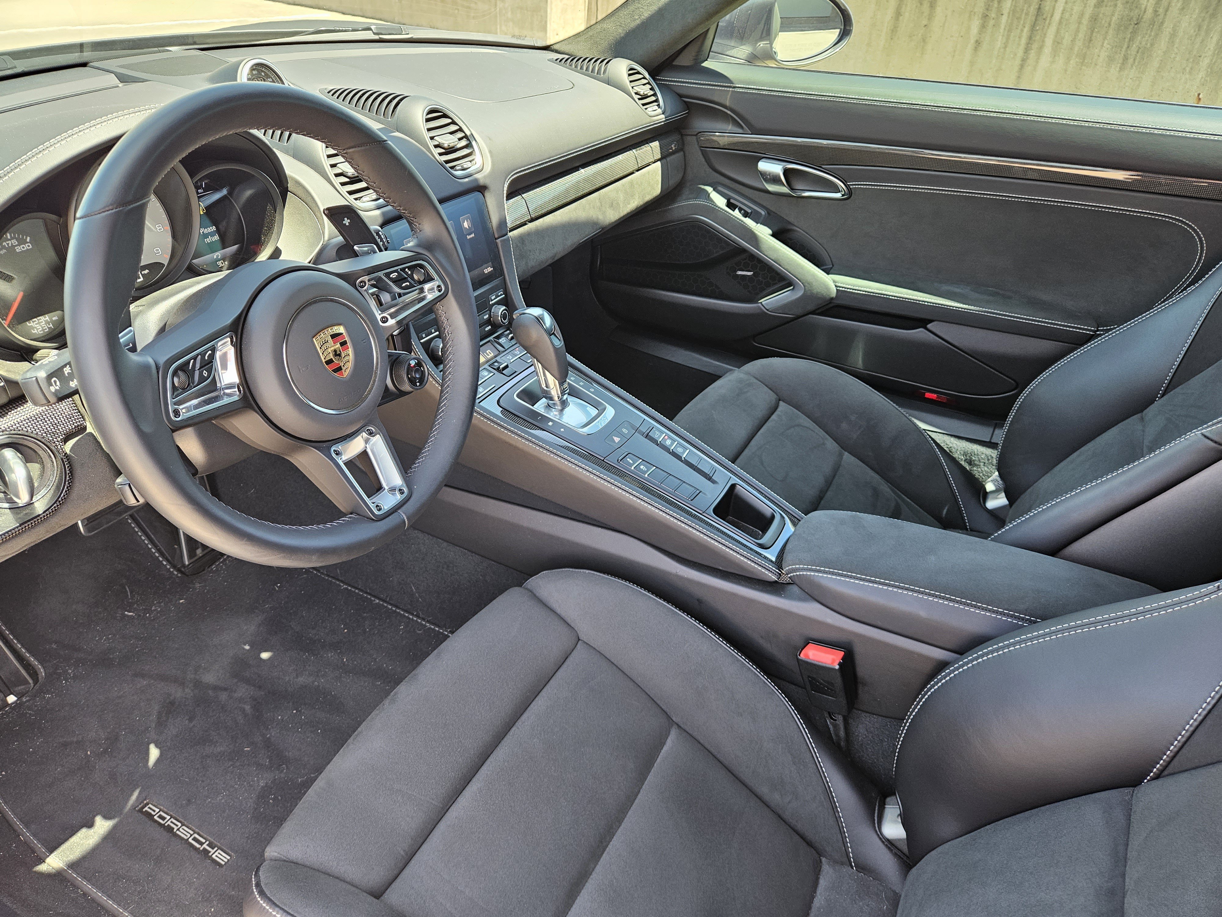 Certified 2024 Porsche 718 Cayman GTS RWD image 4