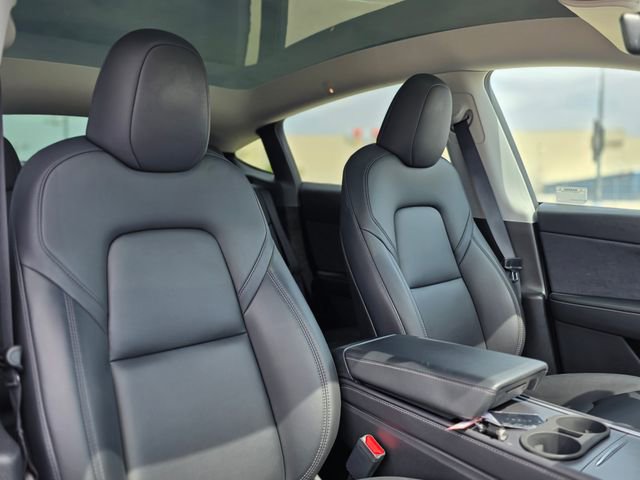 Used 2024 Tesla Model Y Long Range image 11