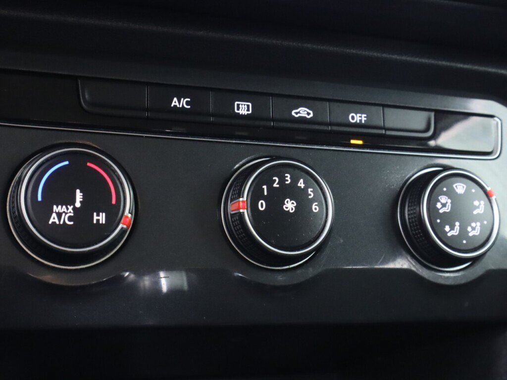 Used 2019 Volkswagen Tiguan S w/ 3rd Row Seat Package AWD/4WD image 20