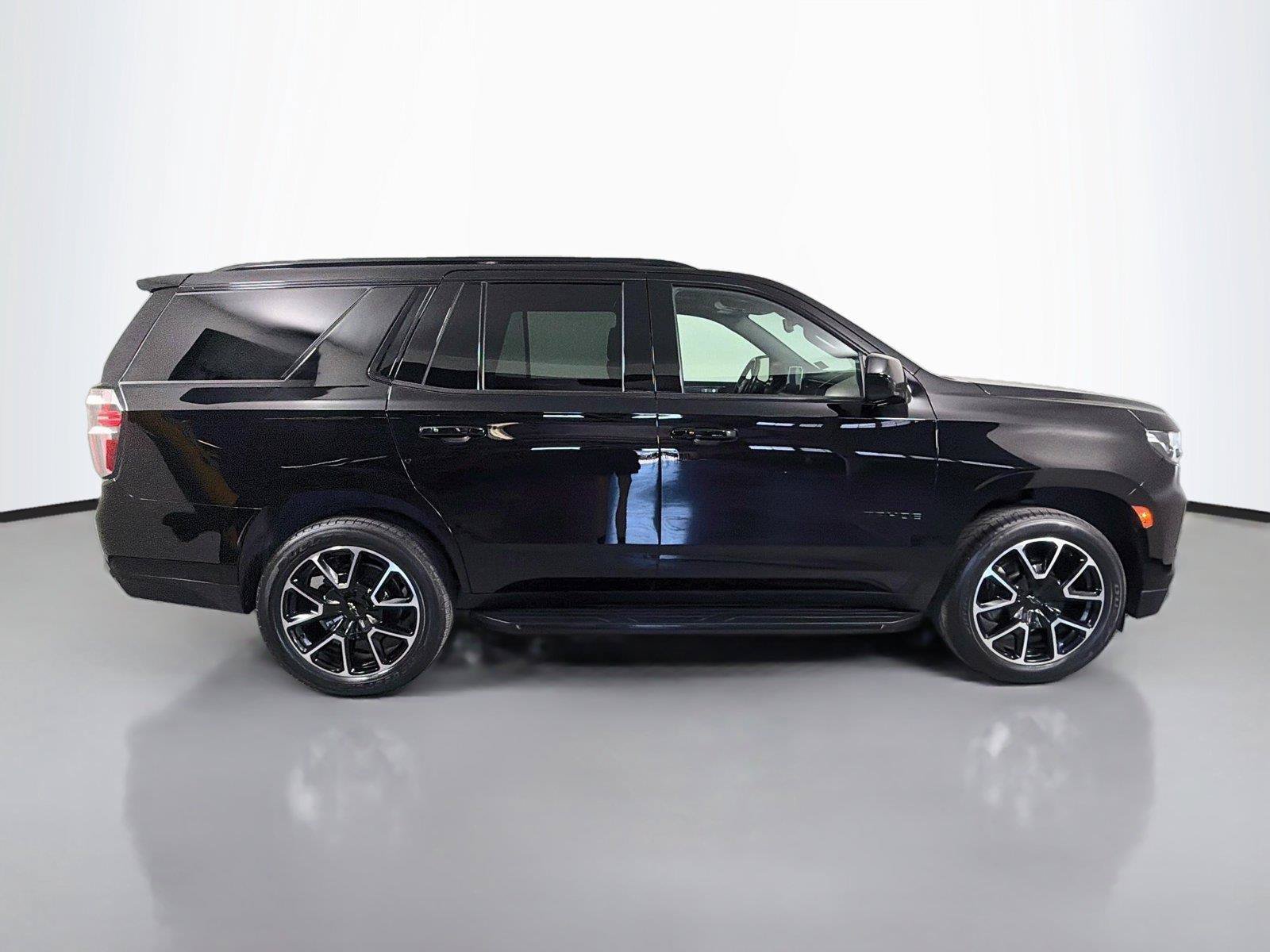 Used 2021 Chevrolet Tahoe RST AWD/4WD image 4
