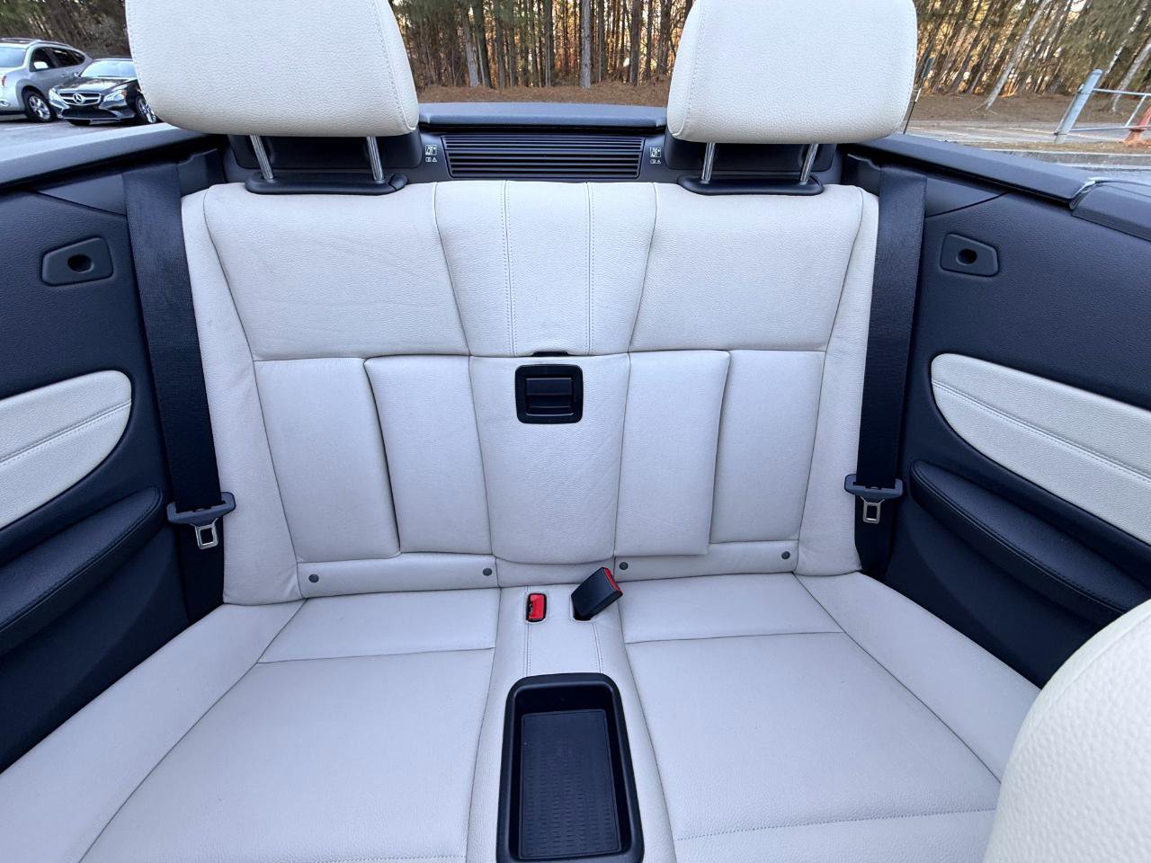 Used 2013 BMW 135i Convertible image 20