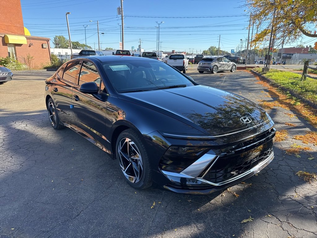 New 2026 Hyundai Sonata SEL image 1