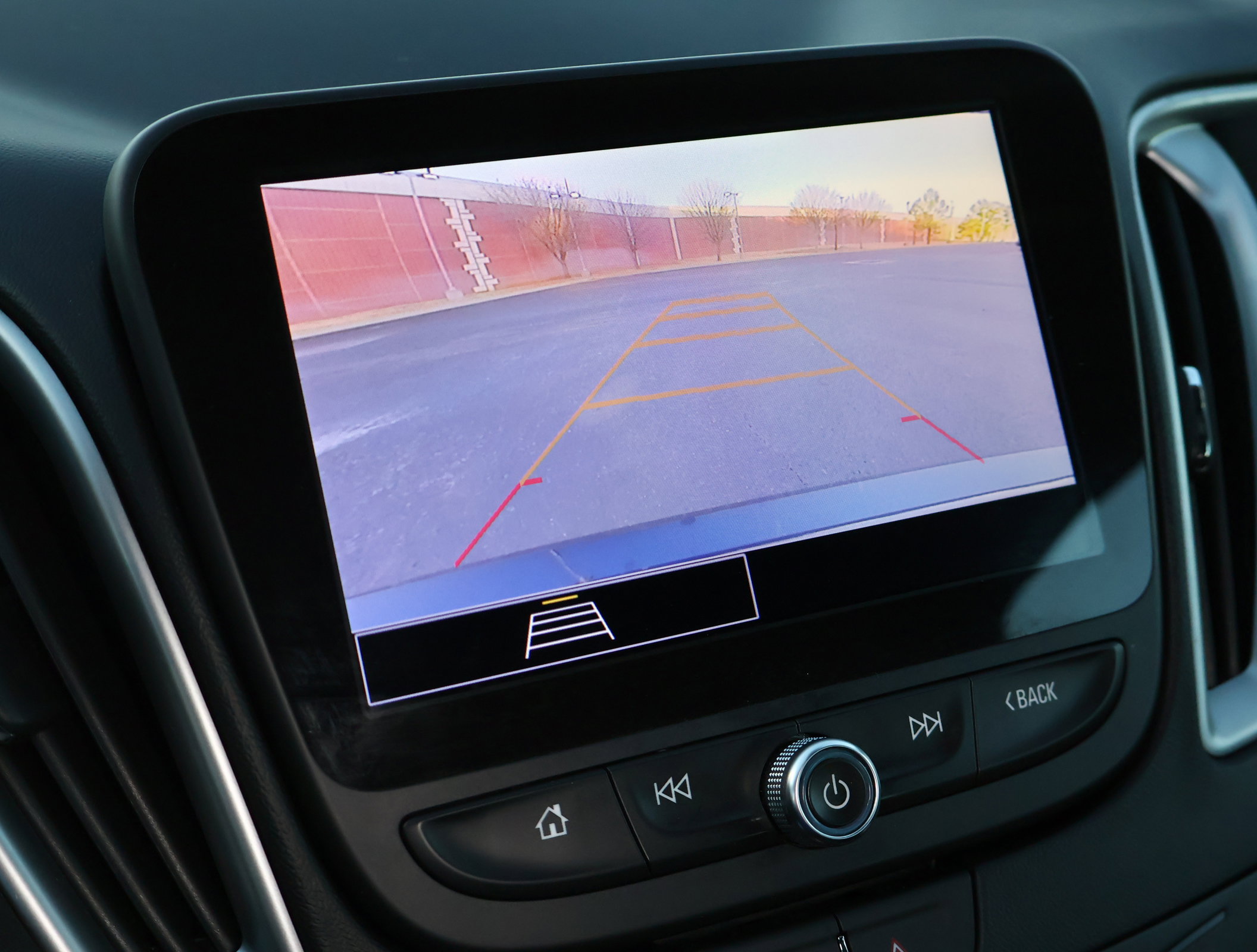 Used 2025 Chevrolet Malibu LT image 5