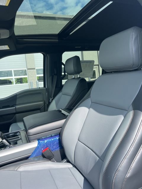 New 2025 Ford F150 Lightning Lariat image 34