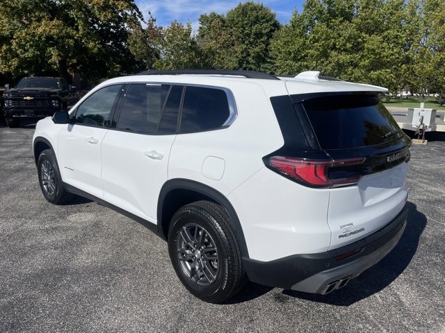 Used 2025 GMC Acadia Elevation image 7